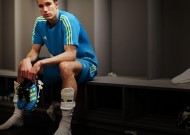 江苏体彩-邵佳一铁腕改革！国足大换血，十名国脚遭替换，三大争议焦点浮现，泰山国安收获红利