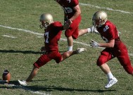 江苏体彩_瑶乡瑶年洋溢欢笑声 传统捉猪大赛展现民俗体育魅力