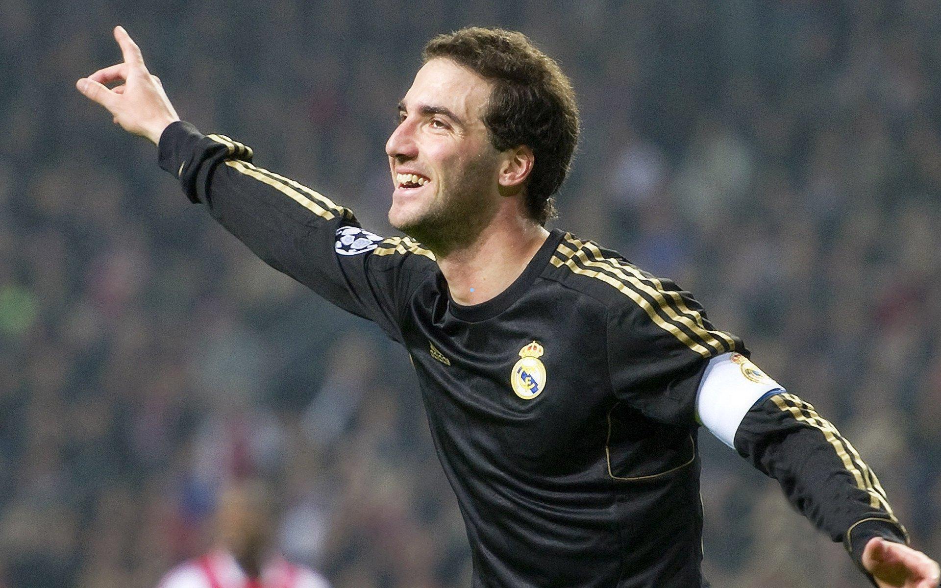 赛后情书，皇马德比凯旋显霸气，枪手红军鏖战谱平局